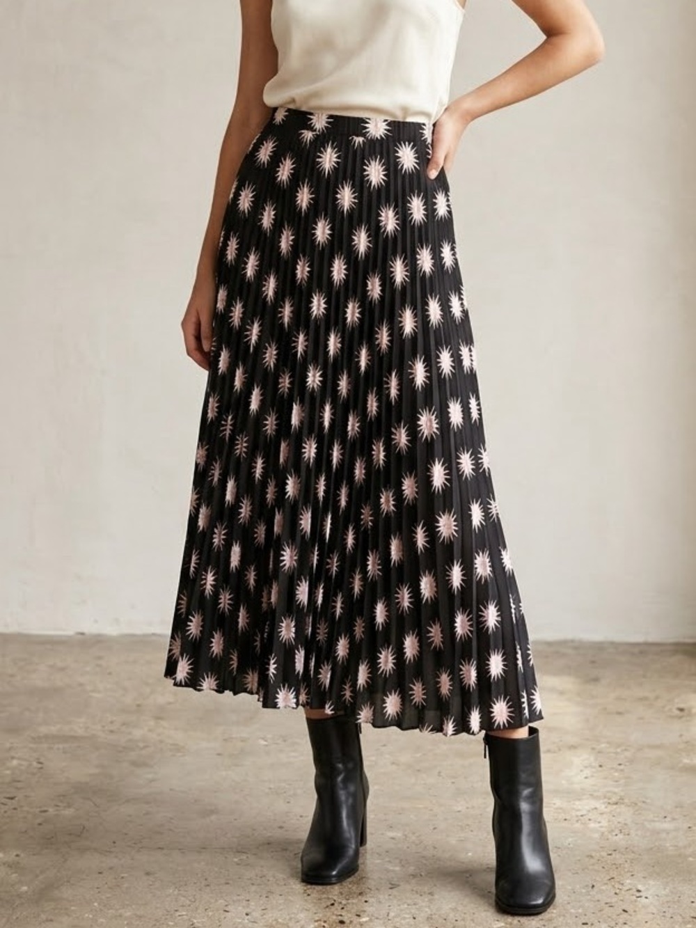 NWOT Anthropologie The Isobel Starburst Floral Silky Black Pleated Maxi Skirt XS